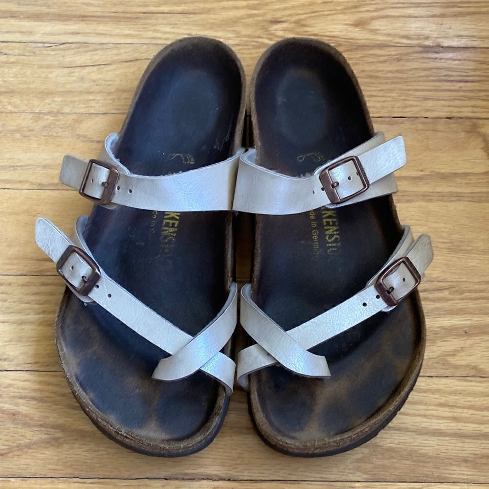 Birkenstock sz EU 37 US 8 shiny white sandals hood pre owned wear shown in pics